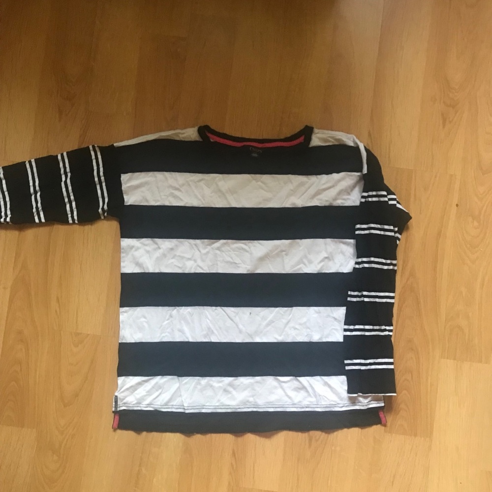 Black and white striped long sleeve tee